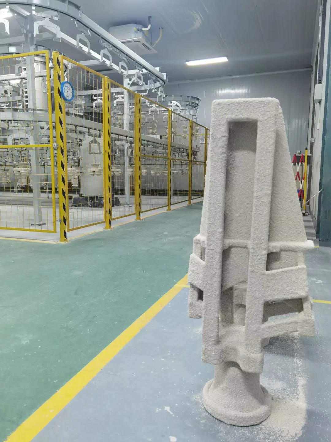 Ceramic shell construction for superalloy investment casting