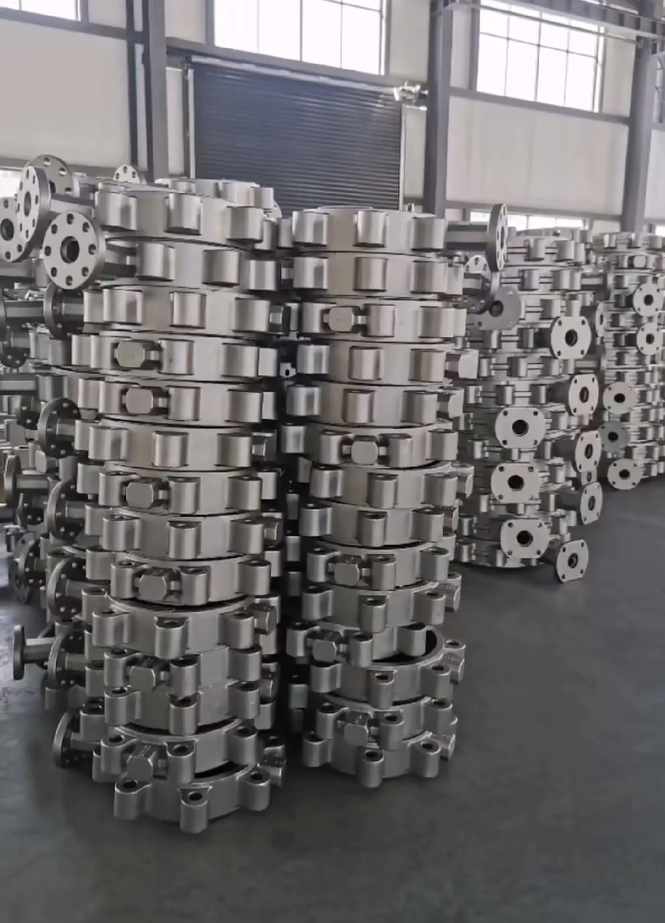 Stainless steel investment casting component
