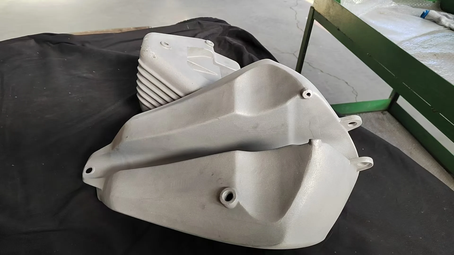 VastCasting precision 5-axis CNC machining center and CMM quality inspection equipment fleet